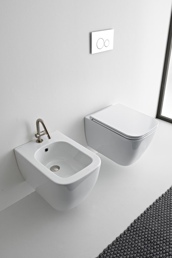 Wall-mounted WC Teorema 2.0